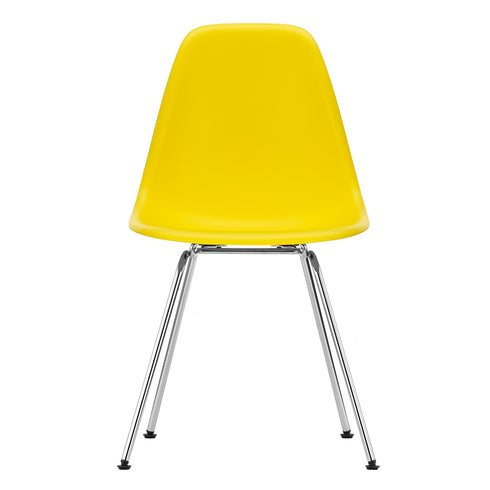 Cadeira Eames em Plástico DSX / Base Cromada